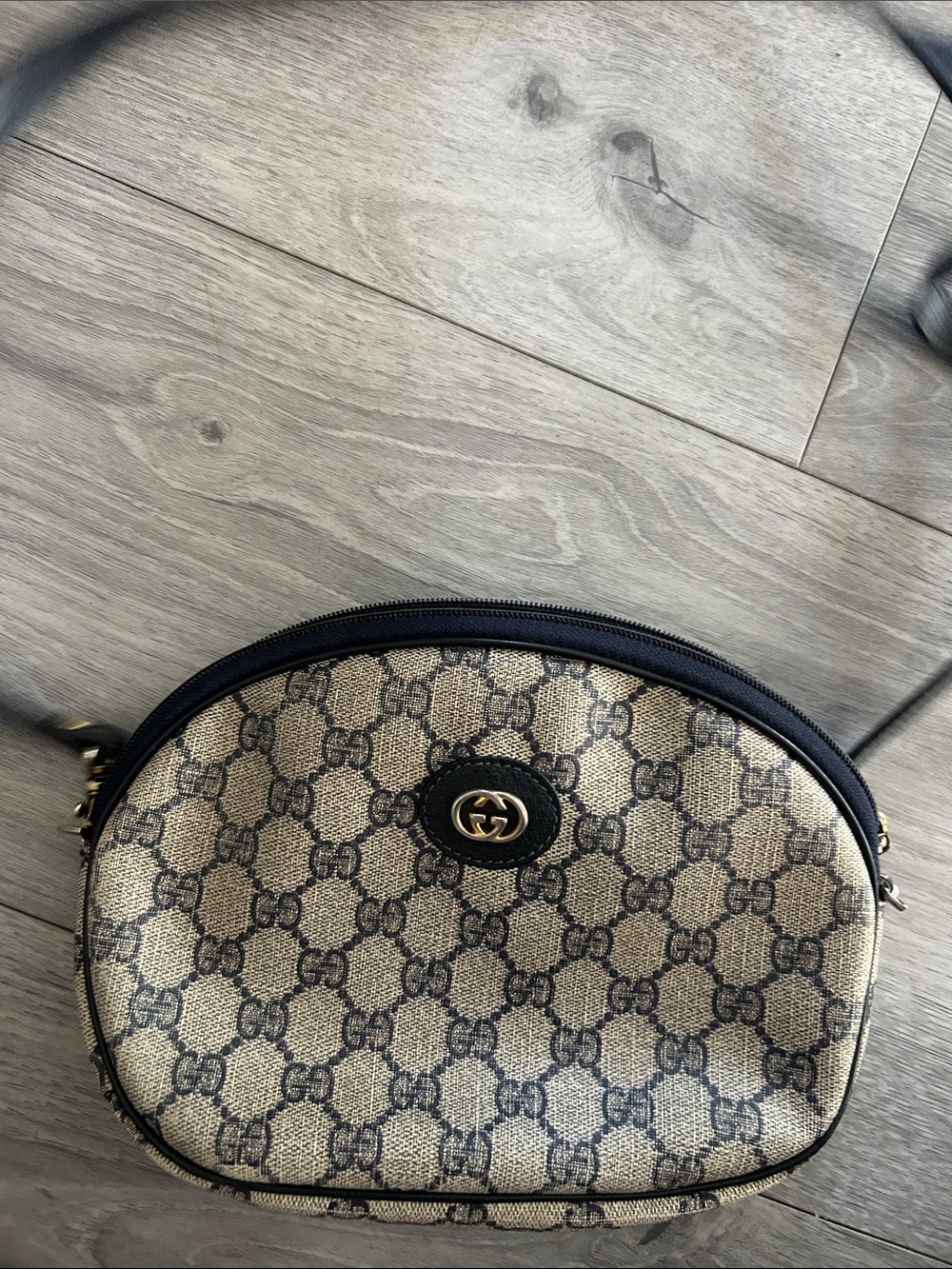 Authentic Gucci GG Supreme Beige Crossbody with Dark Blue Vintage and Rare - Picture 3 of 16